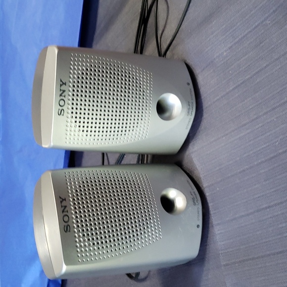 SONY  SRS-P7 Stero Speaker System - Picture 1 of 3